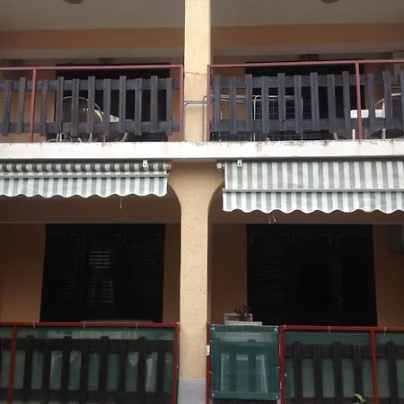 Studio In With Terrace, Air Conditioning, Wi-fi Daire