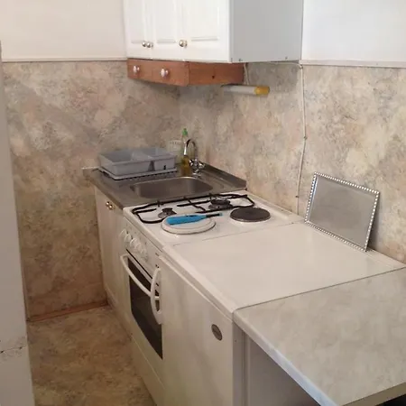 Studio In With Terrace, Air Conditioning, Wi-fi * Sveti Filip i Jakov